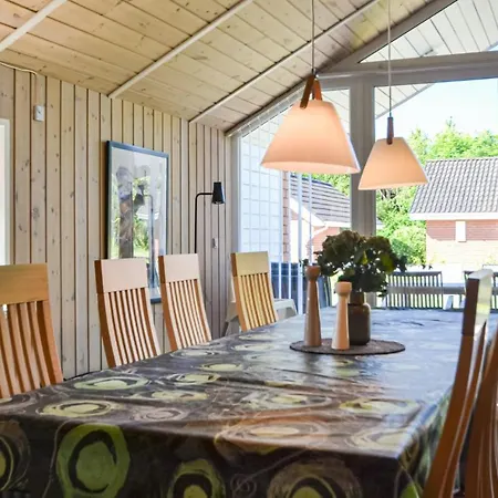 Awesome In W/ Sauna And 4 Bedrooms 度假居